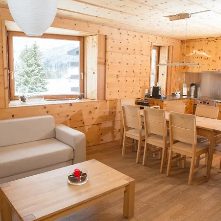 Family Oberbergstrassse For 5 Persons Daire Parpan