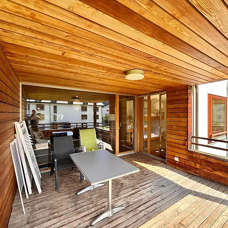 Lejlighed With Fireplace & Mountain Views *